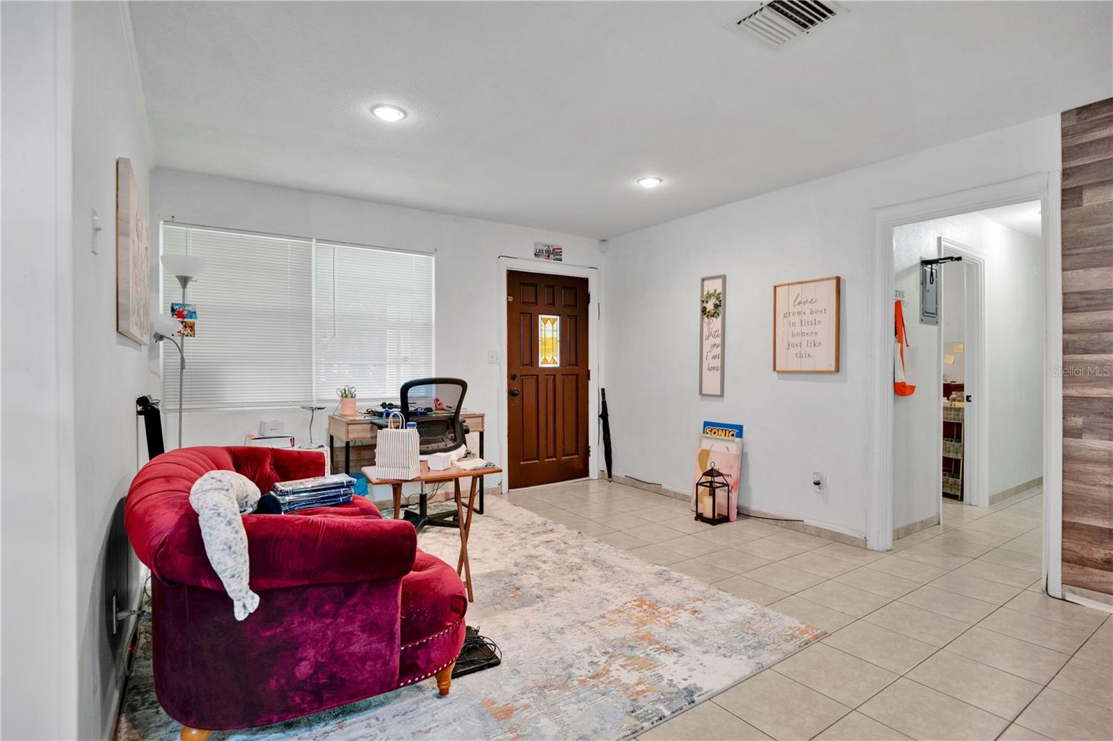1802 EGAN DRIVE