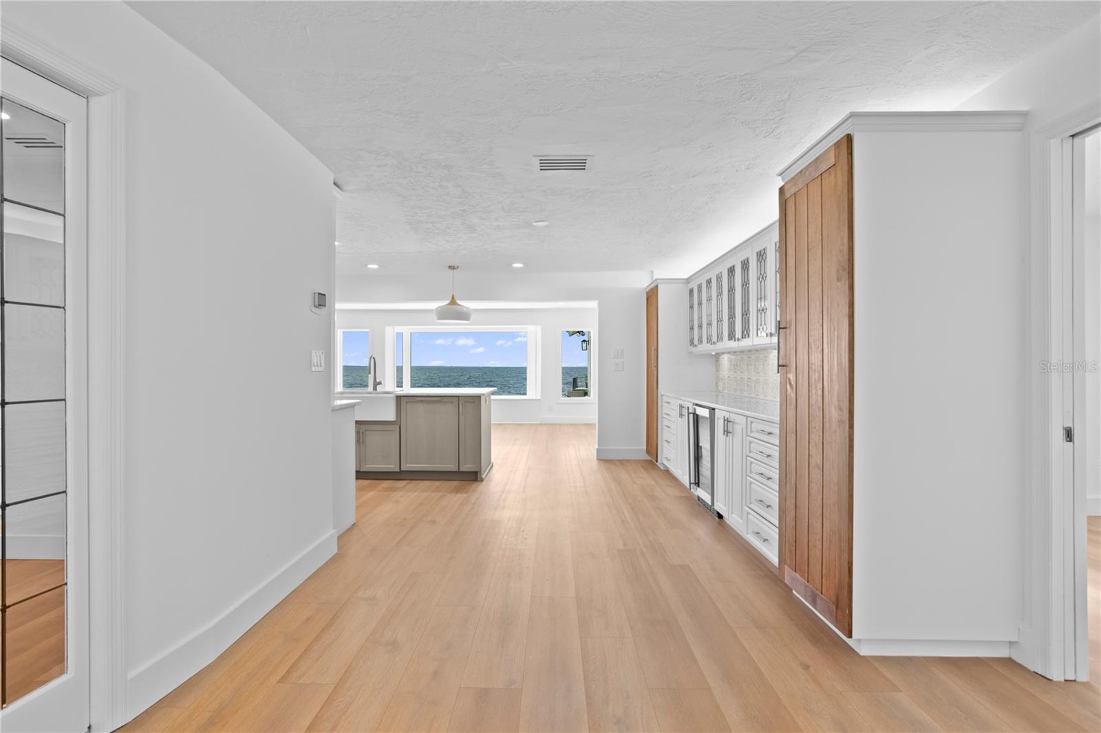 VENETIAN ISLES - Residential