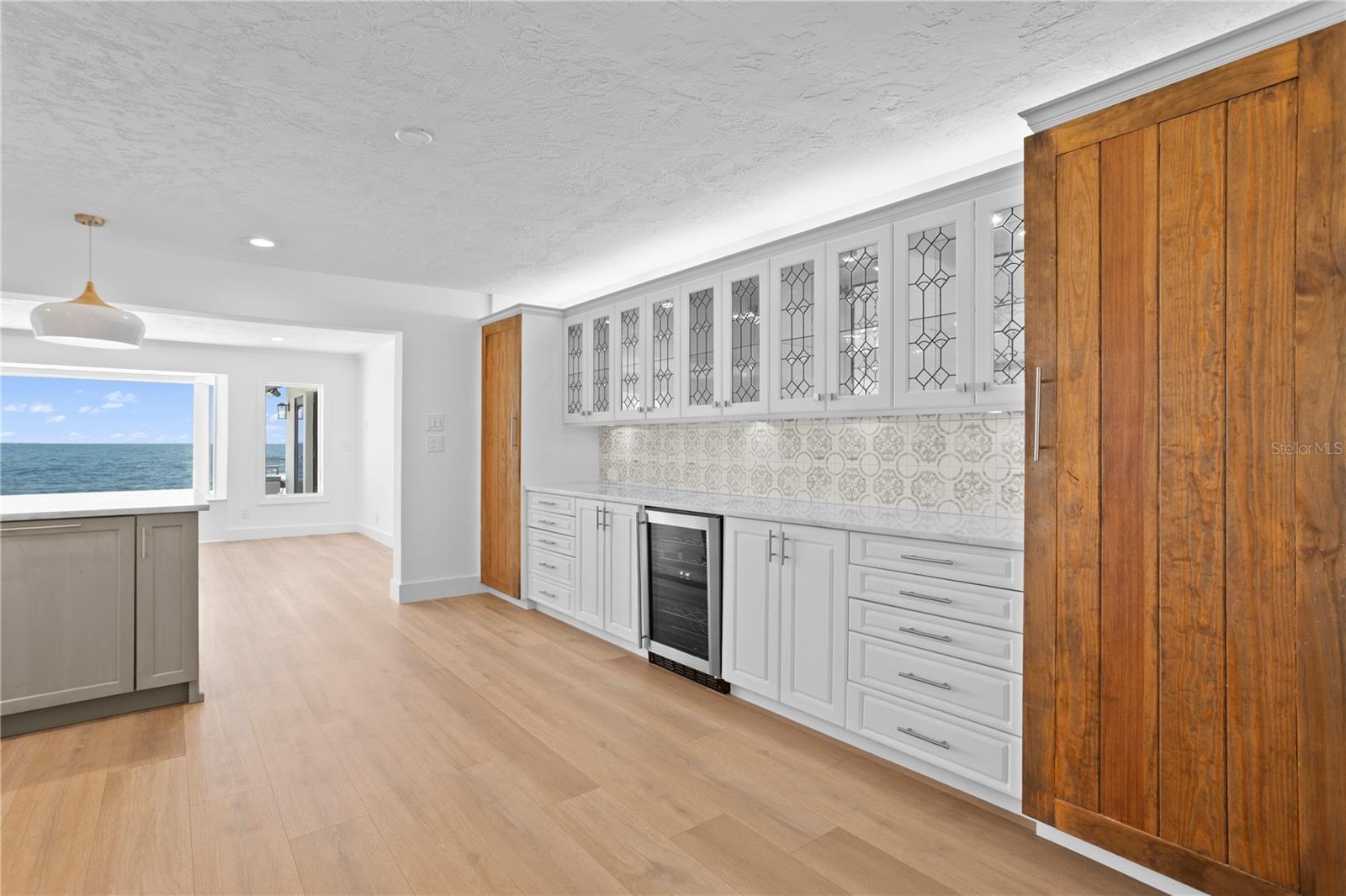 VENETIAN ISLES - Residential