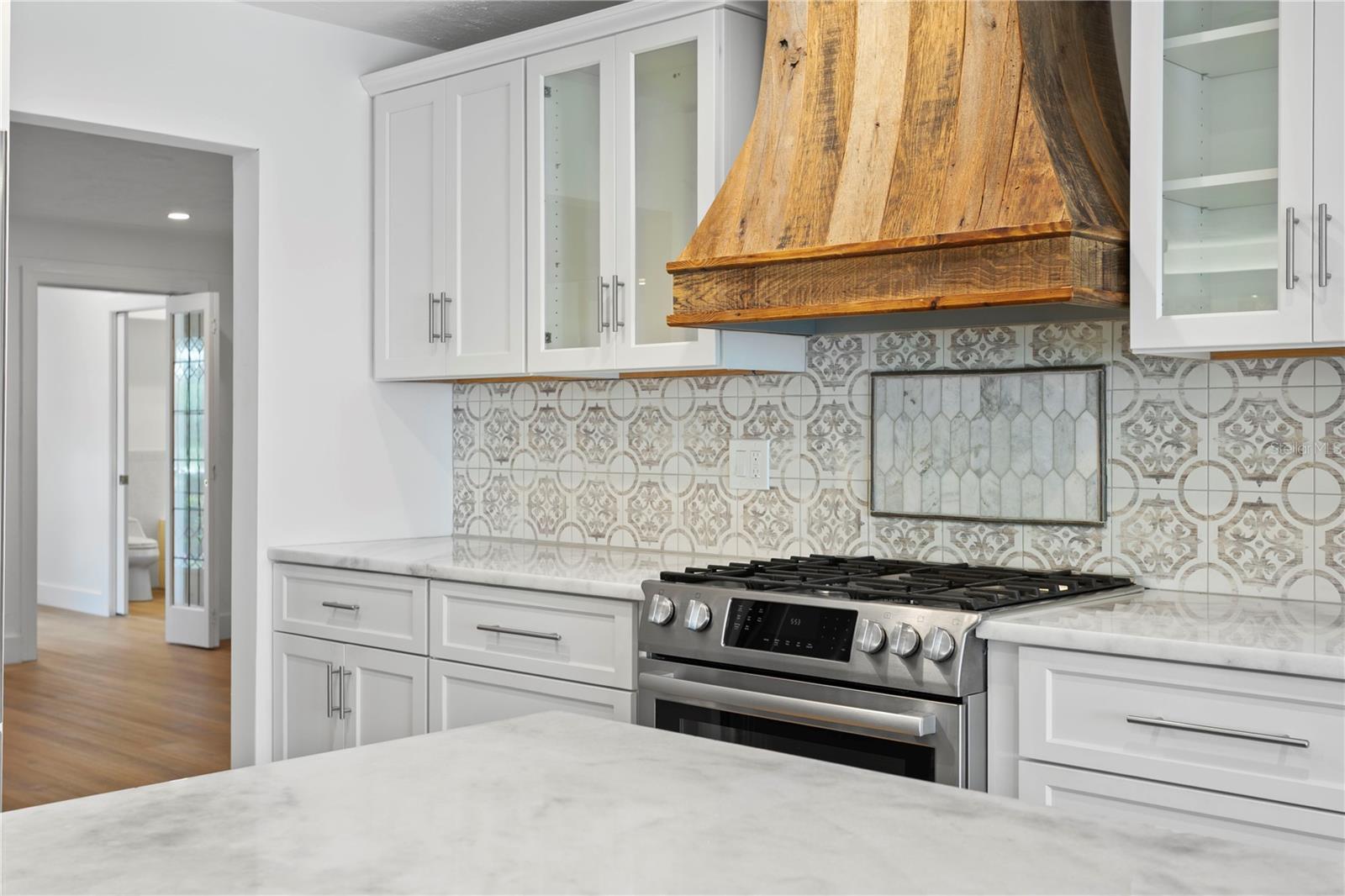 VENETIAN ISLES - Residential