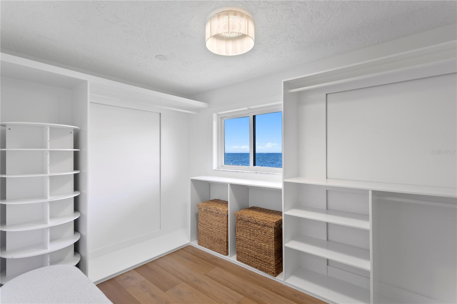 VENETIAN ISLES - Residential