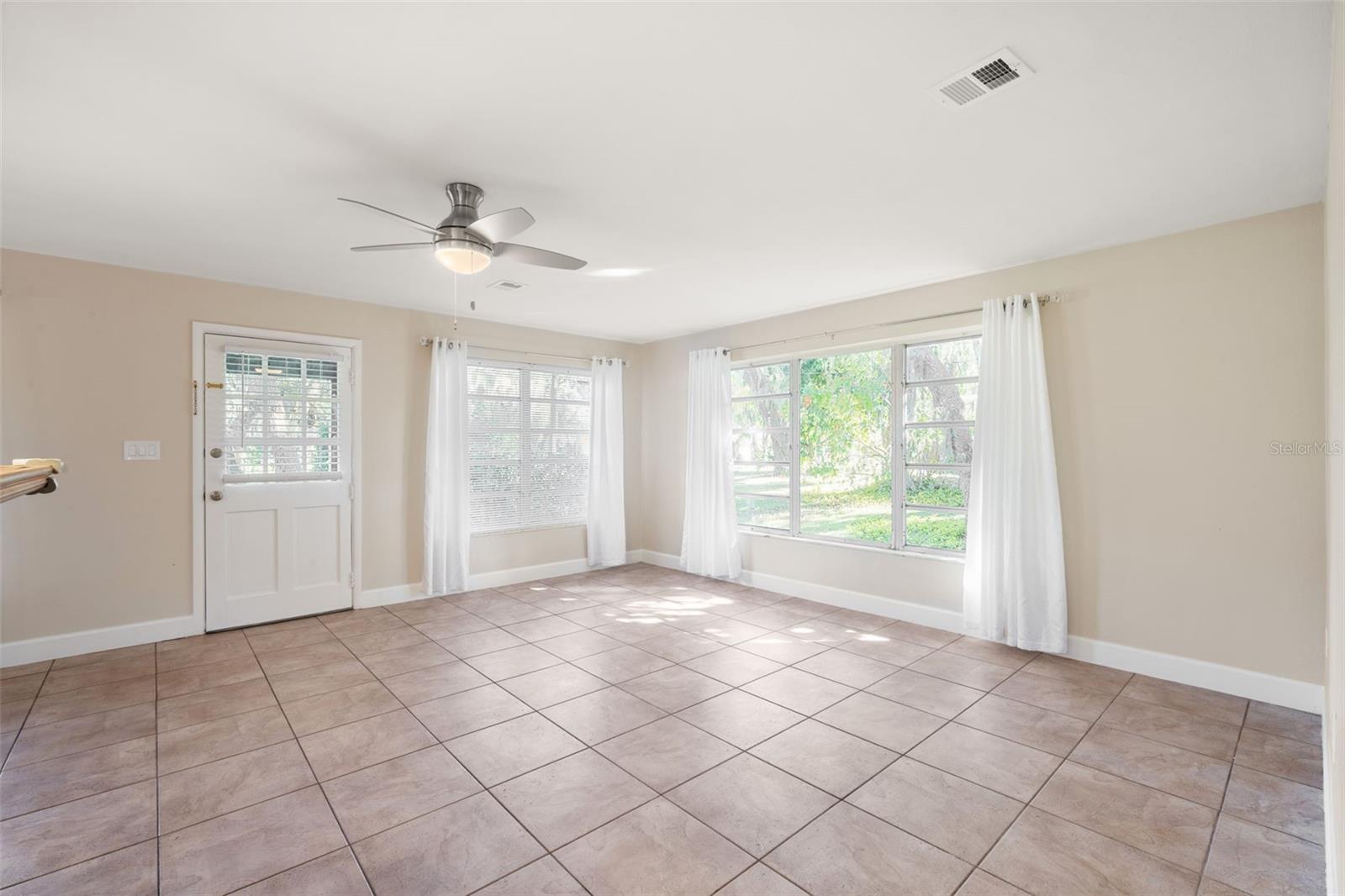 OAK RIDGE ESTATES - Residential