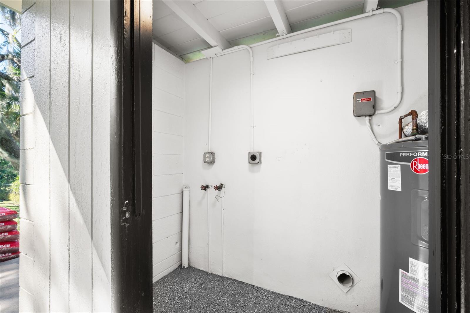 OAK RIDGE ESTATES - Residential