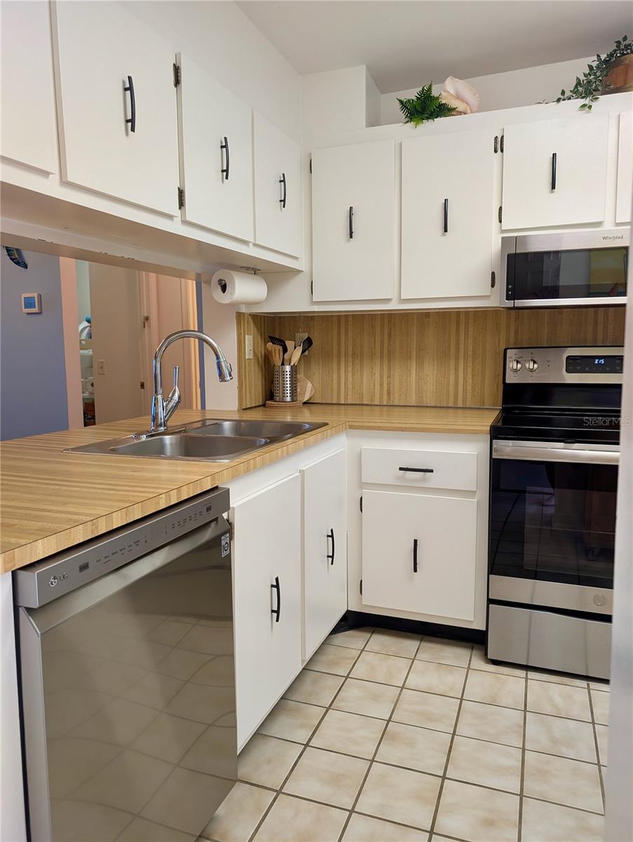 6218 PALMA DEL MAR BOULEVARD S 114