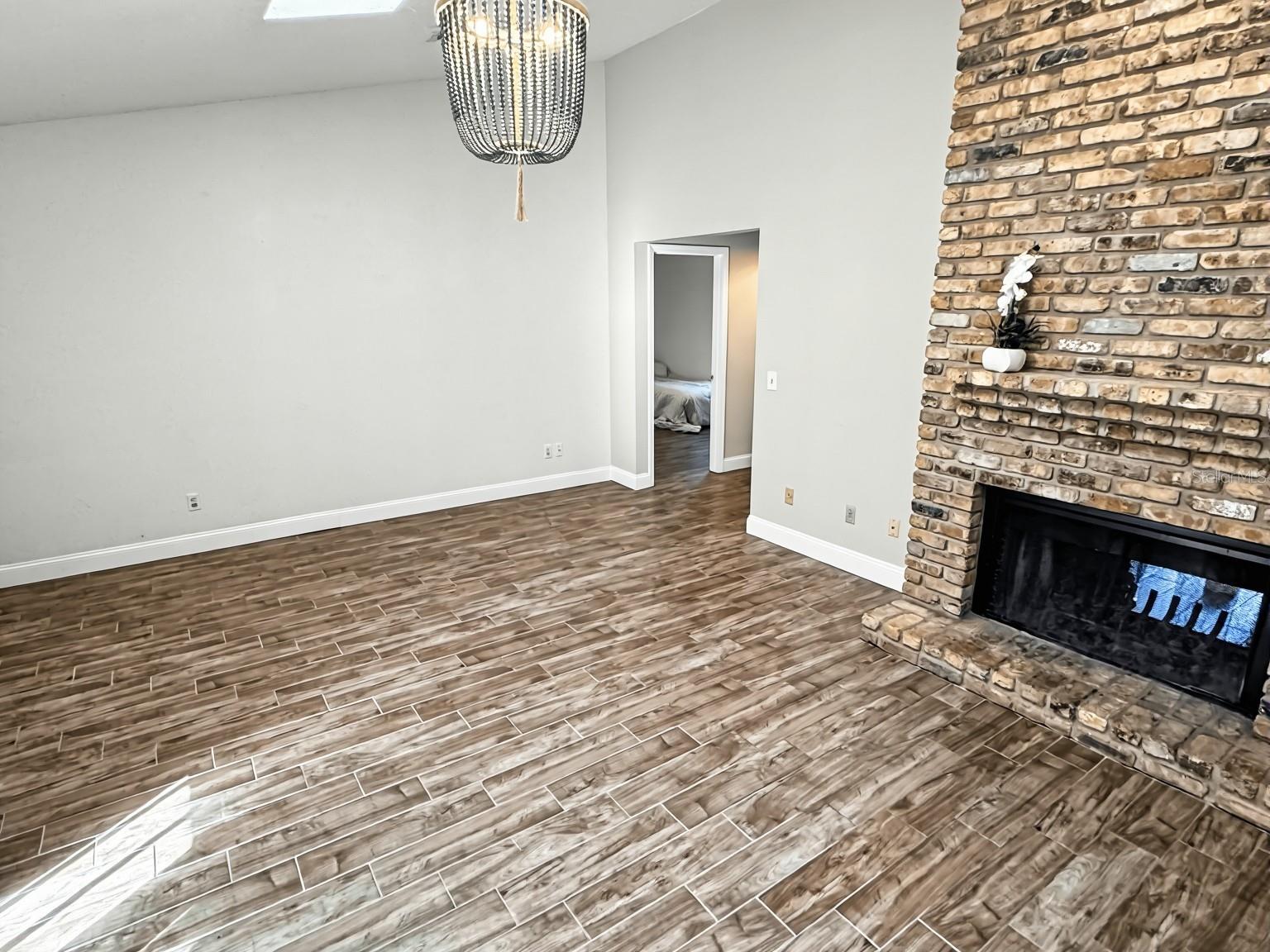 TUSCAWILLA UNIT 07 - Residential