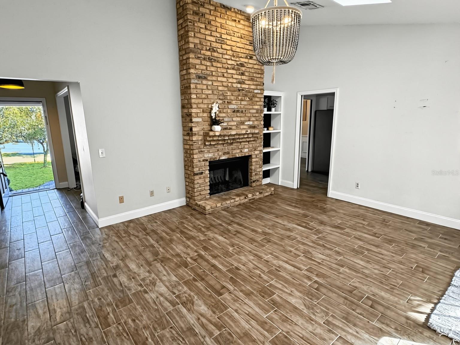 TUSCAWILLA UNIT 07 - Residential