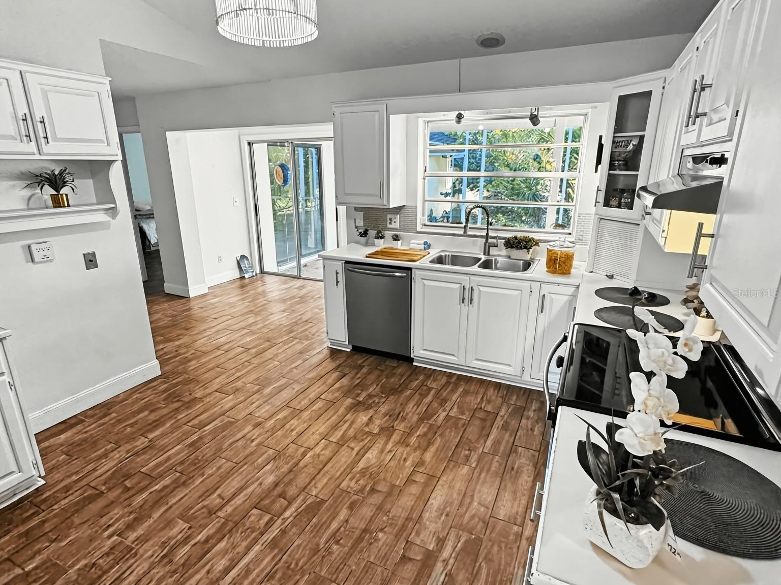 TUSCAWILLA UNIT 07 - Residential