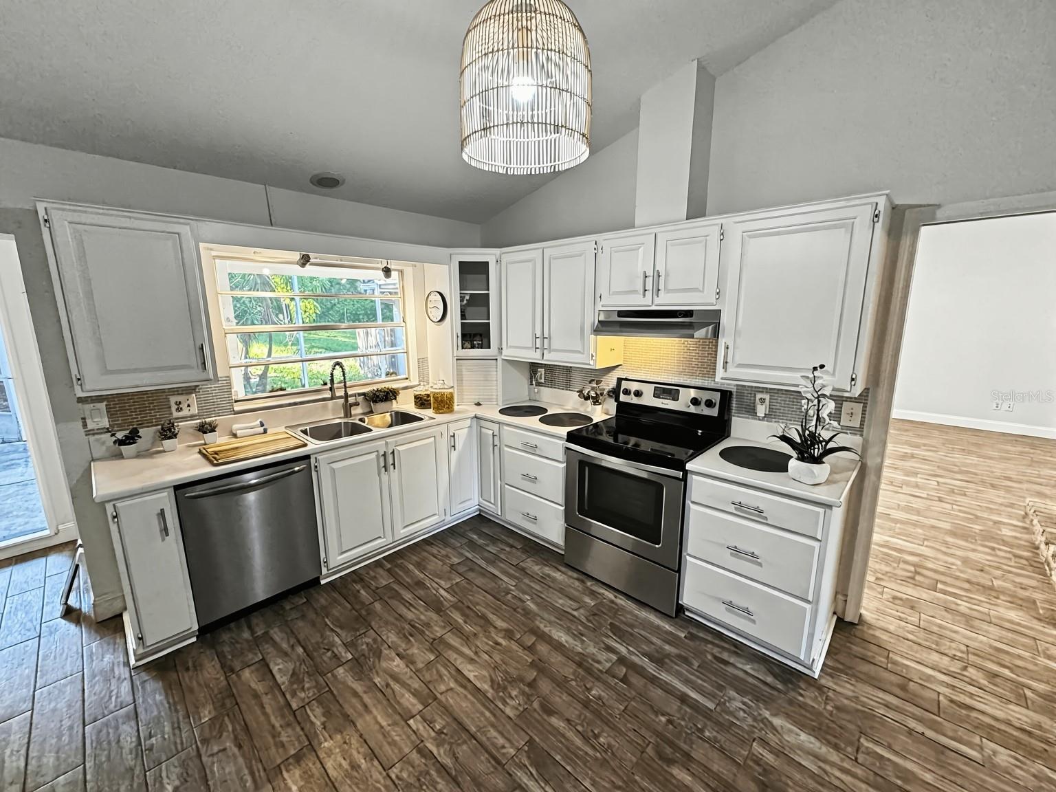 TUSCAWILLA UNIT 07 - Residential