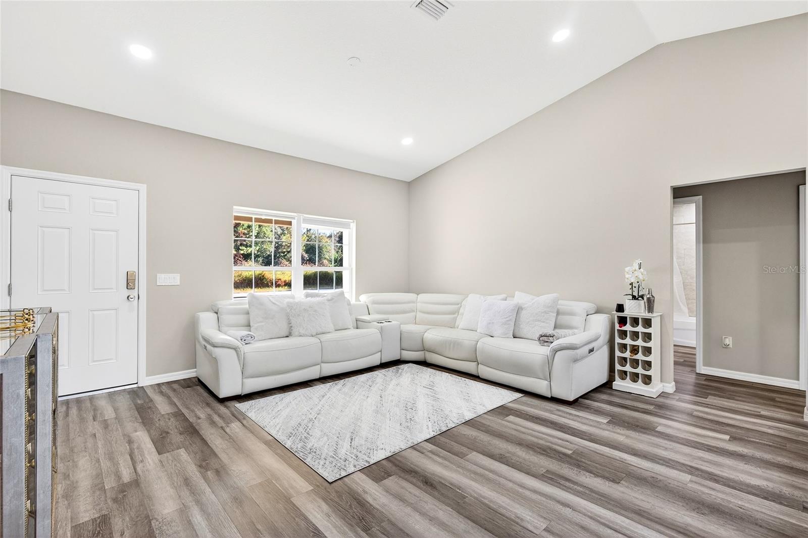 MARION OAKS UN ELEVEN - Residential