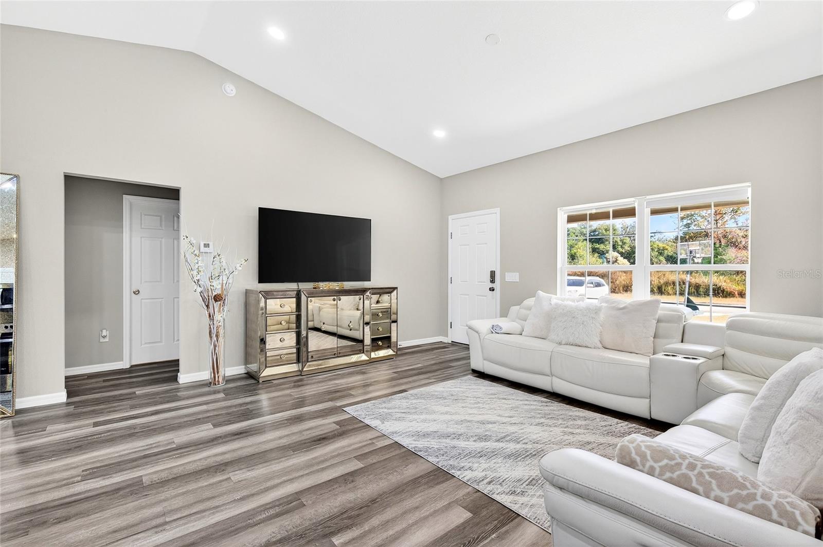 MARION OAKS UN ELEVEN - Residential