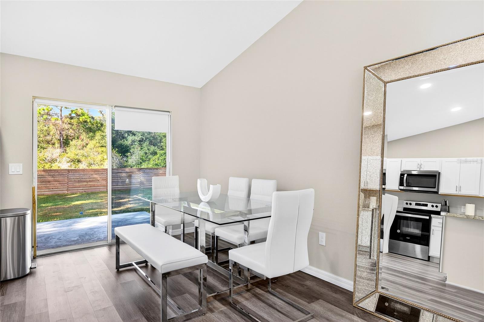 MARION OAKS UN ELEVEN - Residential