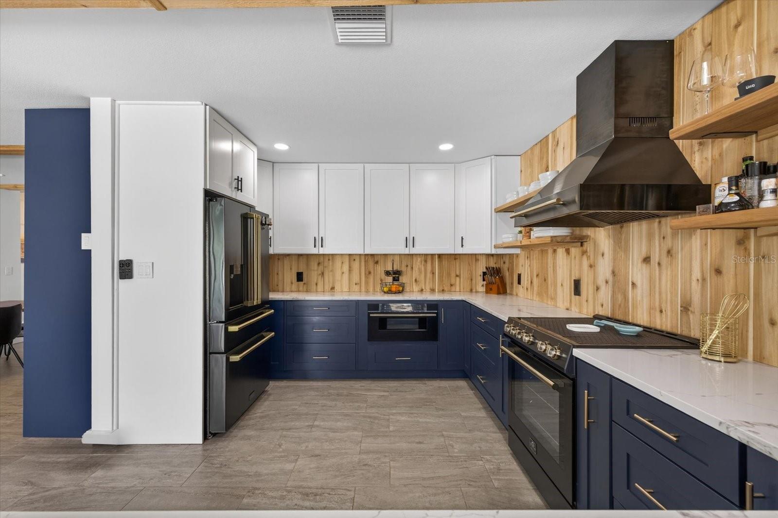 REDINGTON BEACH HOMES 6TH ADD - Residential