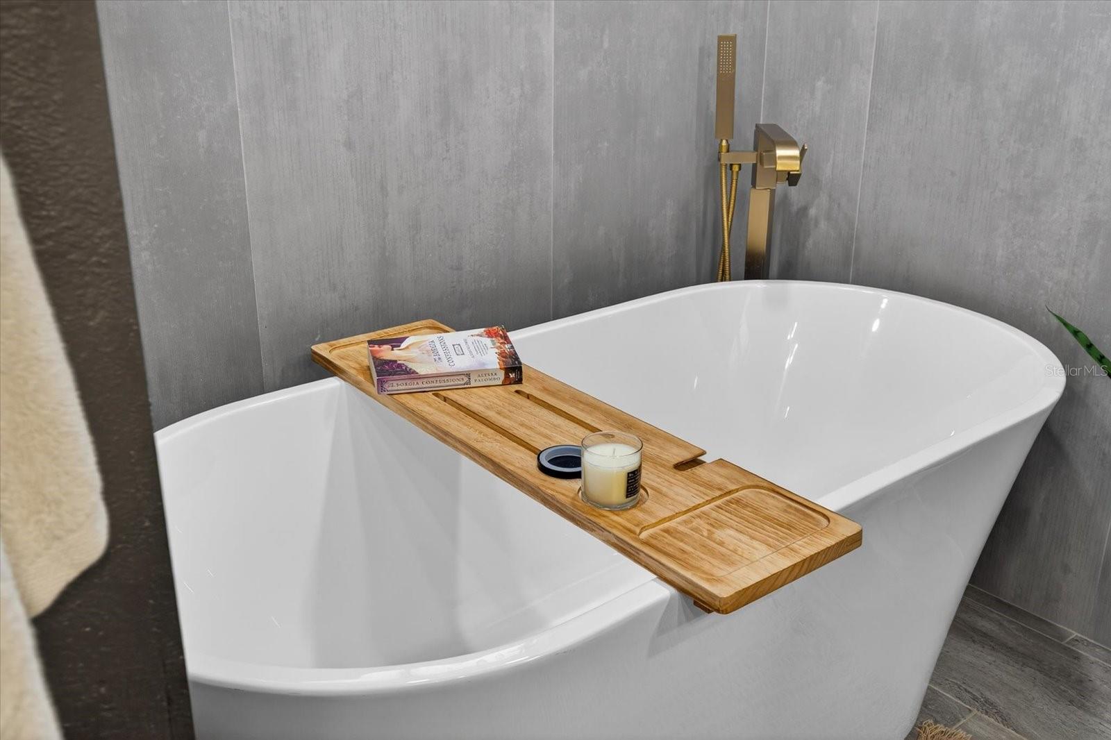 REDINGTON BEACH HOMES 6TH ADD - Residential