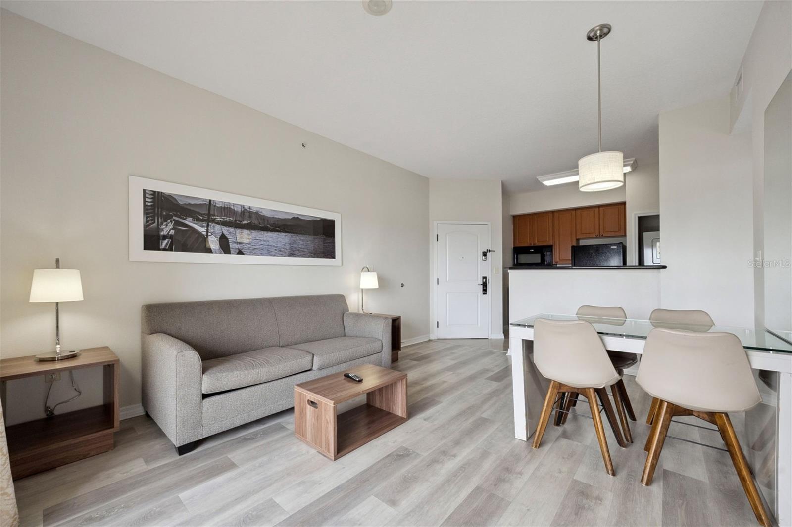 POINT ORLANDO RESORT CONDO PHASE 19512/3560 - Residential