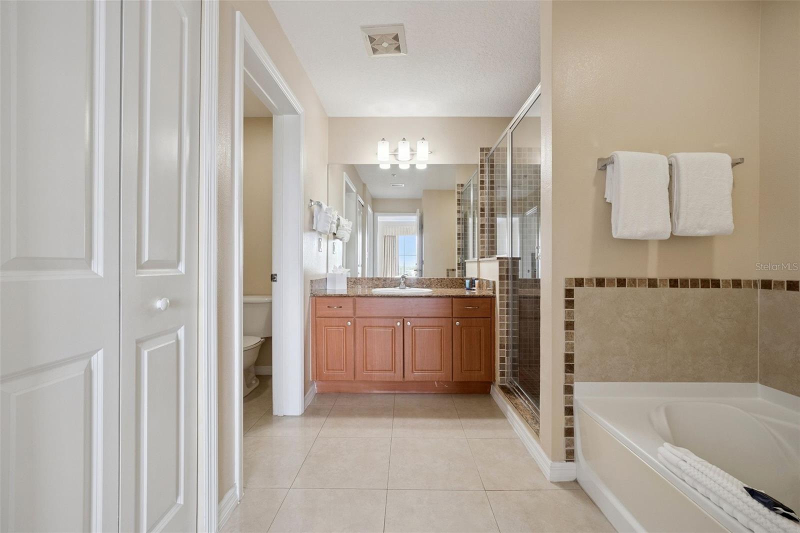 POINT ORLANDO RESORT CONDO PHASE 19512/3560 - Residential