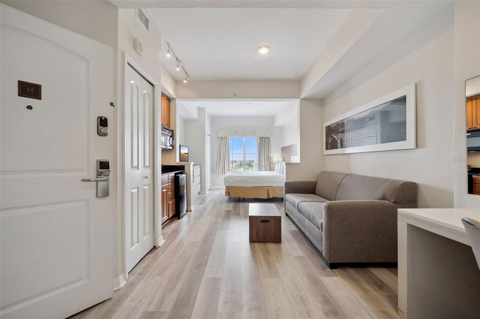 POINT ORLANDO RESORT CONDO PHASE 19512/3560 - Residential