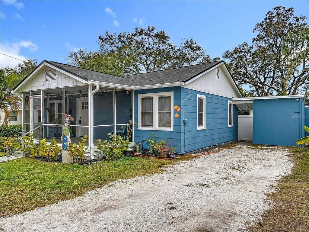 Photo of 520 Roanoke Street, Dunedin, FL 34698 (MLS # TB8464687)