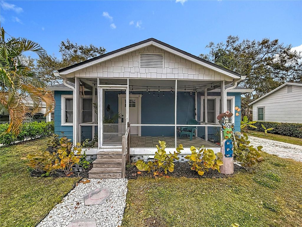Photo of 520 Roanoke Street, Dunedin, FL 34698 (MLS # TB8464687)