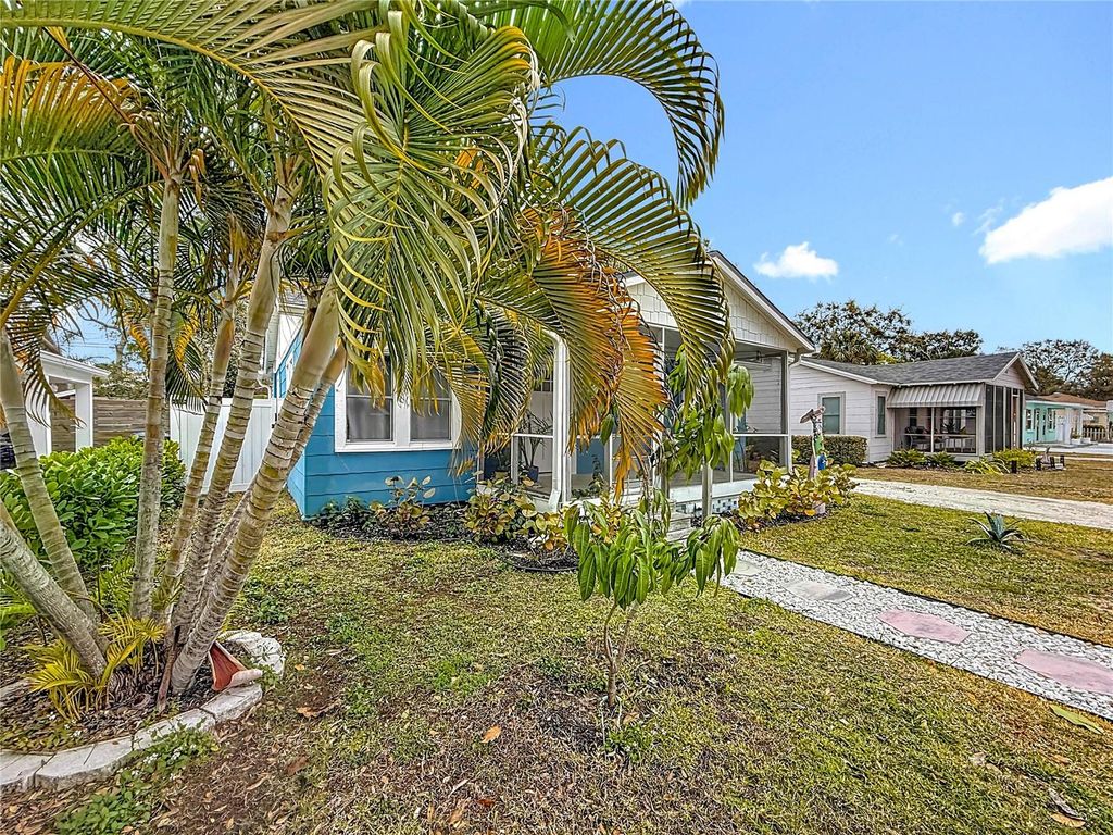 Photo of 520 Roanoke Street, Dunedin, FL 34698 (MLS # TB8464687)