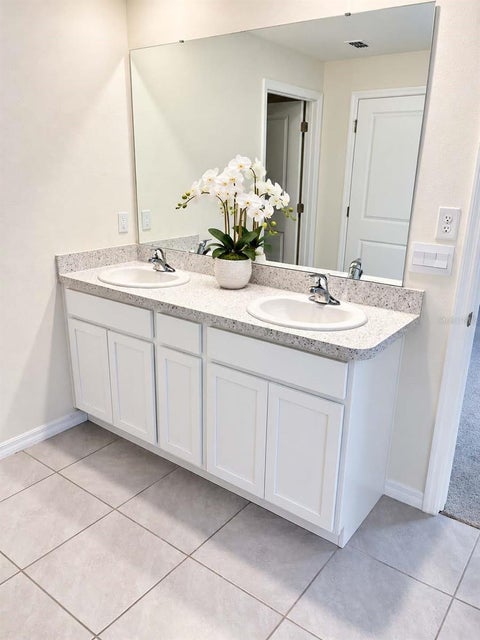 Tiny photo for 6962 SE 112 Place SE, Belleview, FL 34420 (MLS # OM735011)