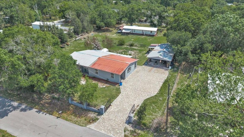 Photo of 1326 NE Forrest Avenue, Arcadia, FL 34266 (MLS # C7524261)