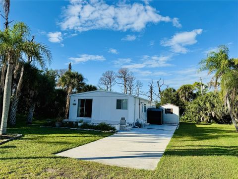 Photo of 2930 Waterside Drive, Englewood, FL 34224 (MLS # P4936768)