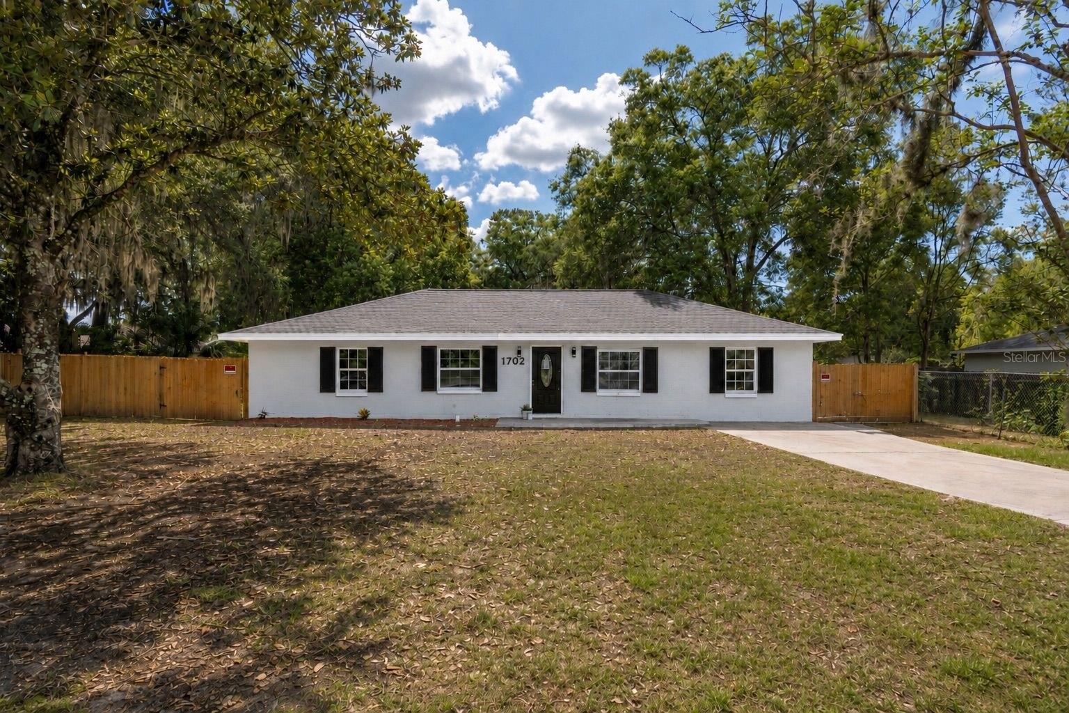 SHADY LANE - Residential