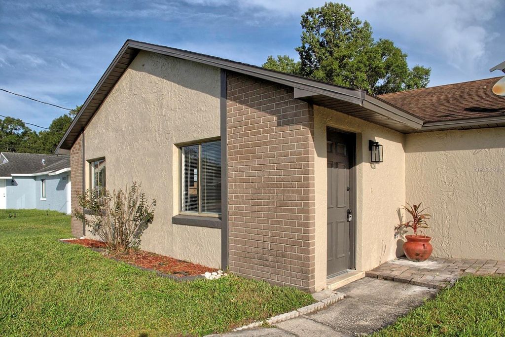 Photo of 6003 Oleander Drive, Orlando, FL 32807 (MLS # O6400583)