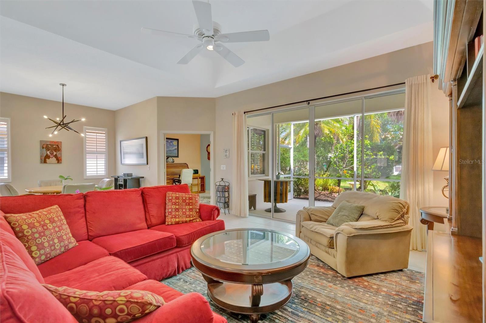 HAMPTONS UNIT 1 - Residential