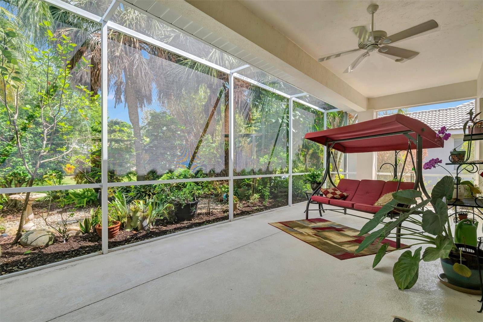 HAMPTONS UNIT 1 - Residential