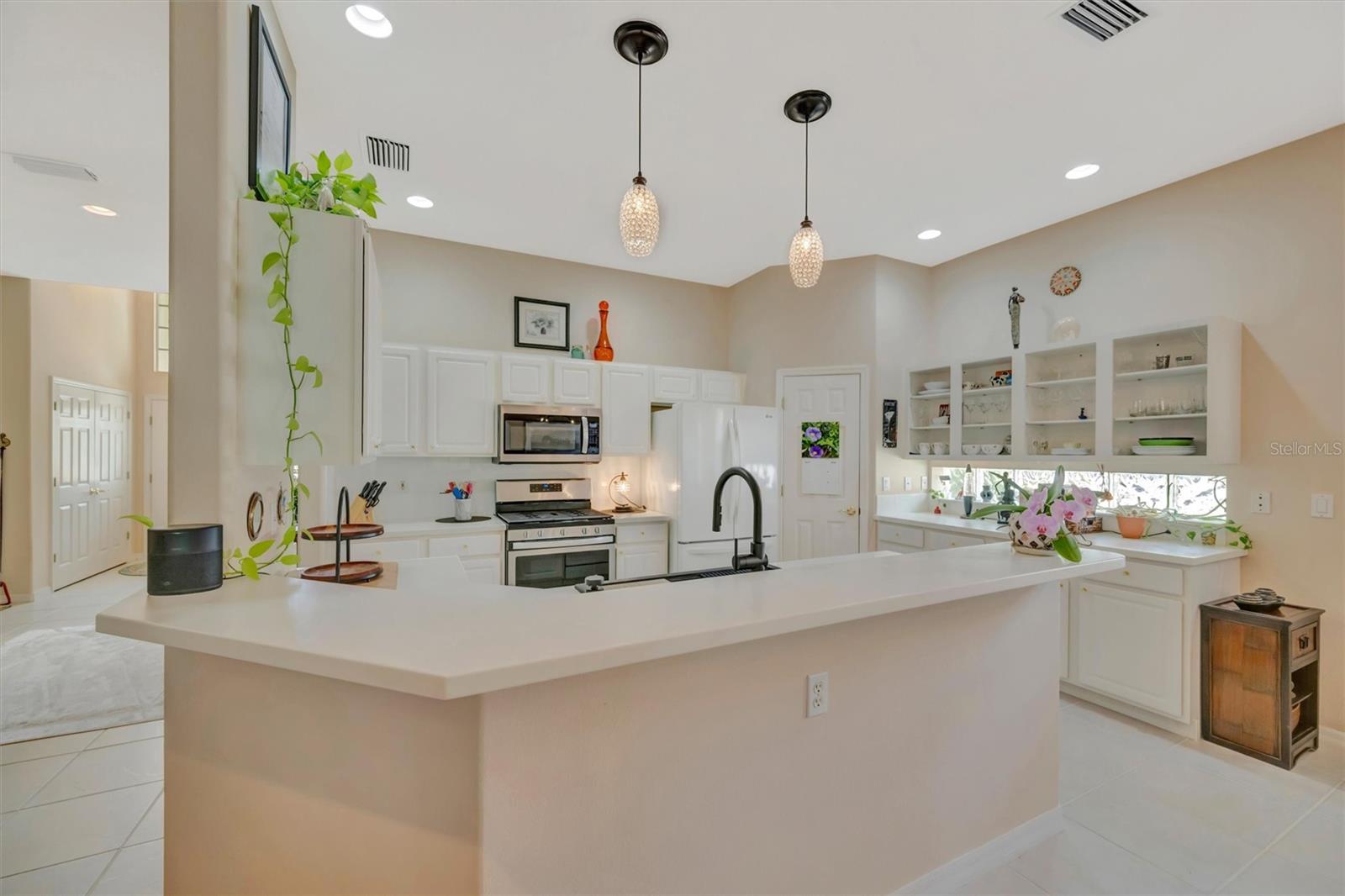 HAMPTONS UNIT 1 - Residential