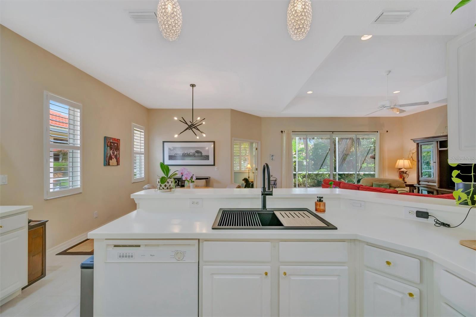 HAMPTONS UNIT 1 - Residential