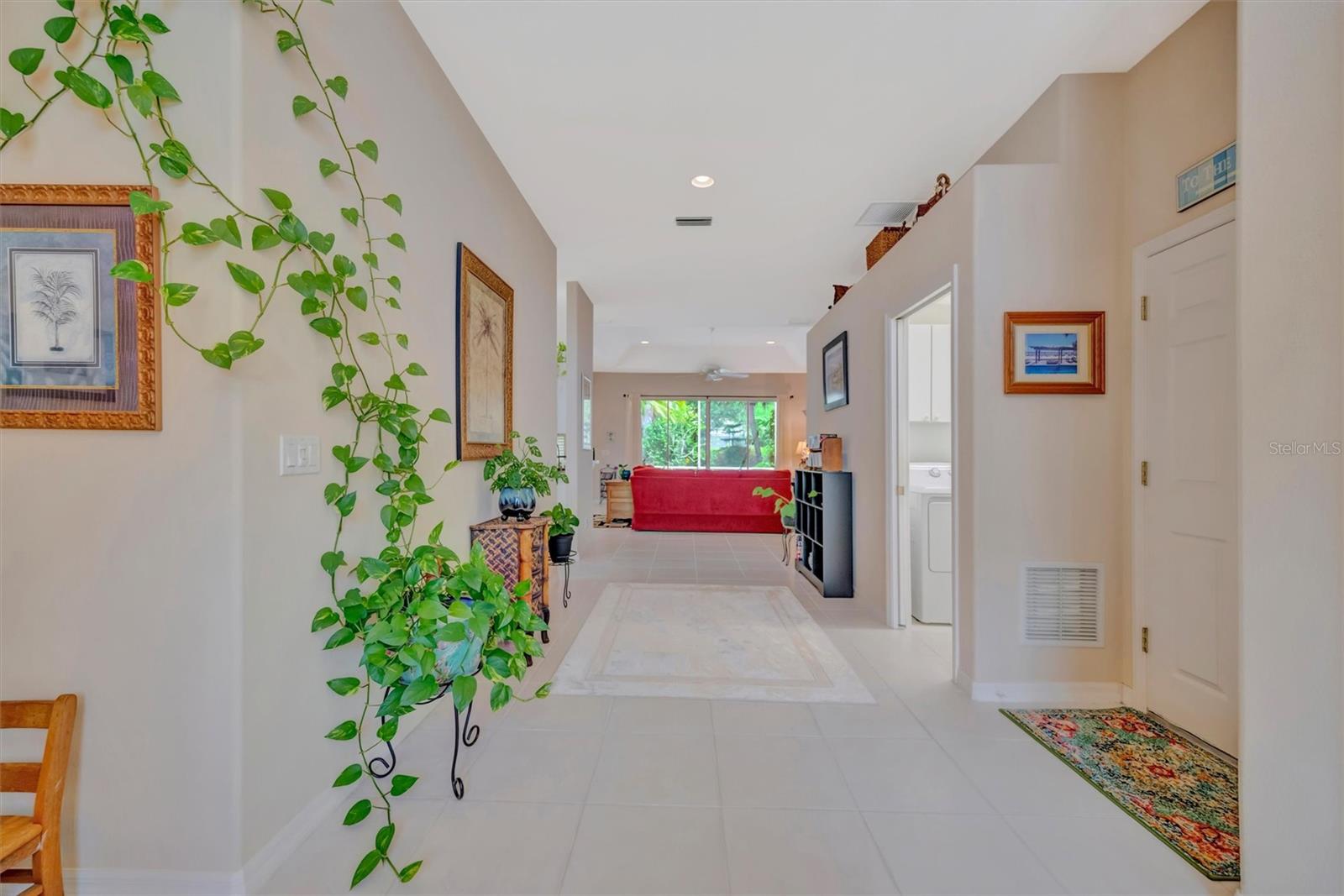 HAMPTONS UNIT 1 - Residential