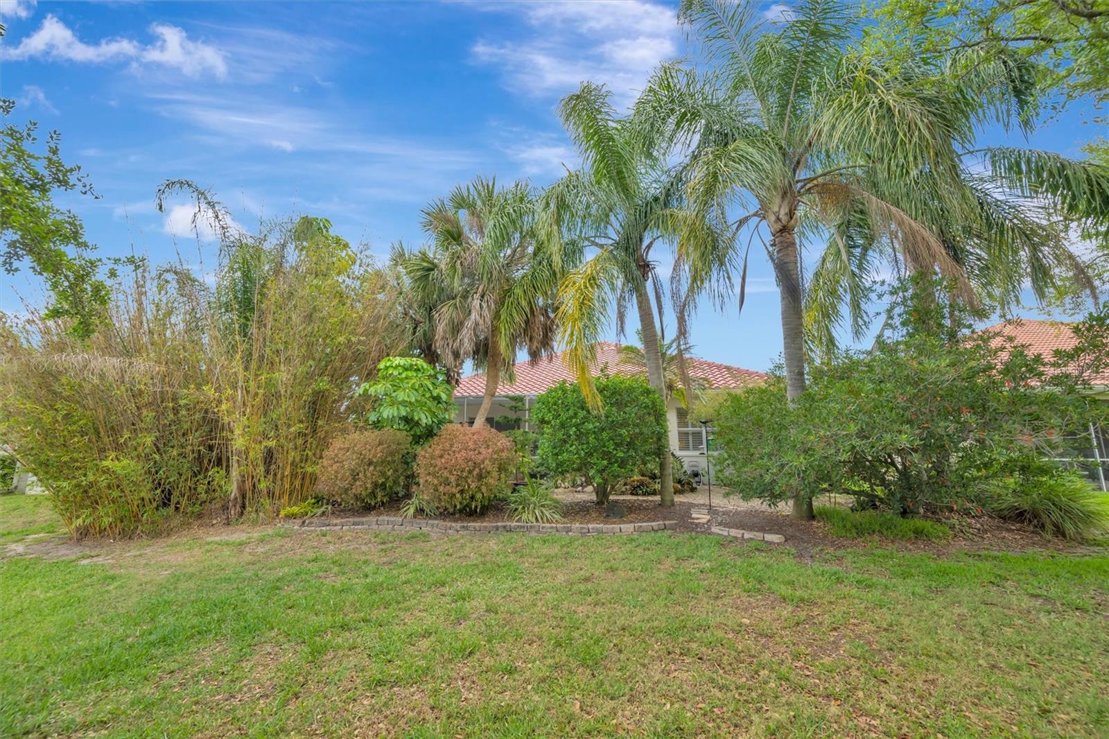 HAMPTONS UNIT 1 - Residential