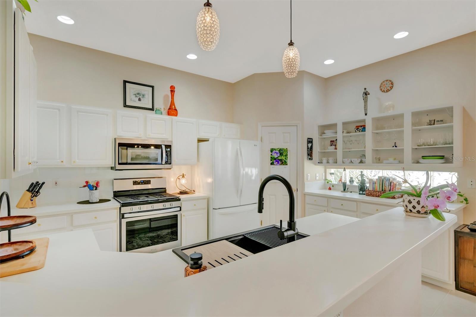 HAMPTONS UNIT 1 - Residential