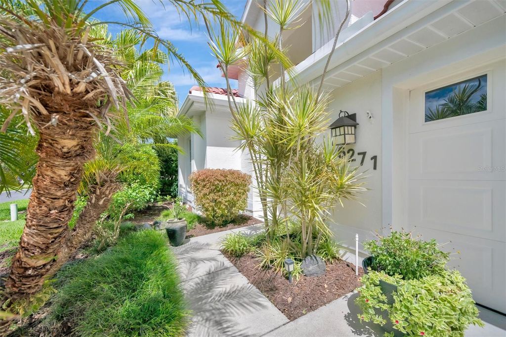 Photo of 6271 Sturbridge Court, Sarasota, FL 34238 (MLS # A4687332)