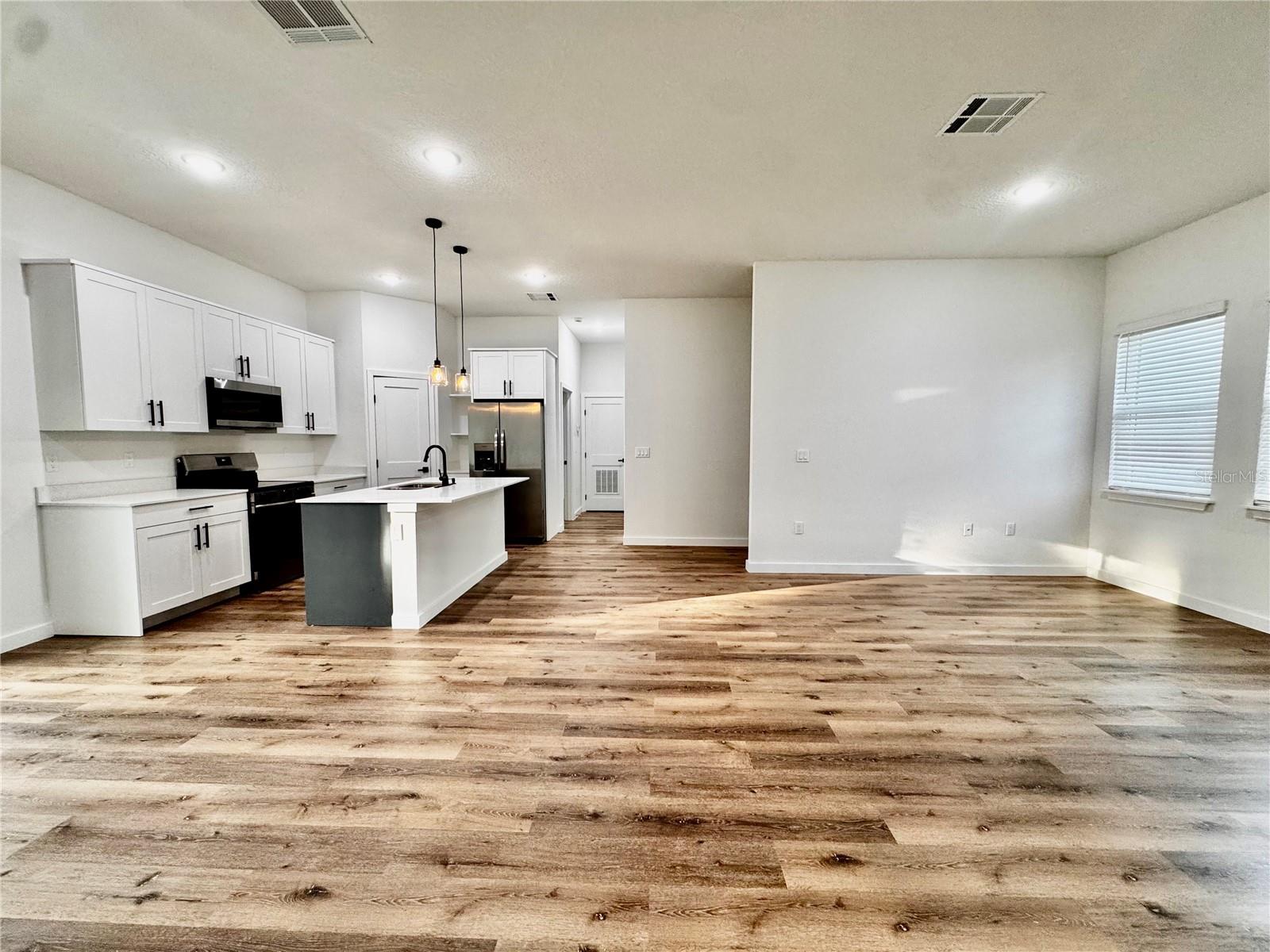 CITRUS SPGS UNIT 09 - Residential