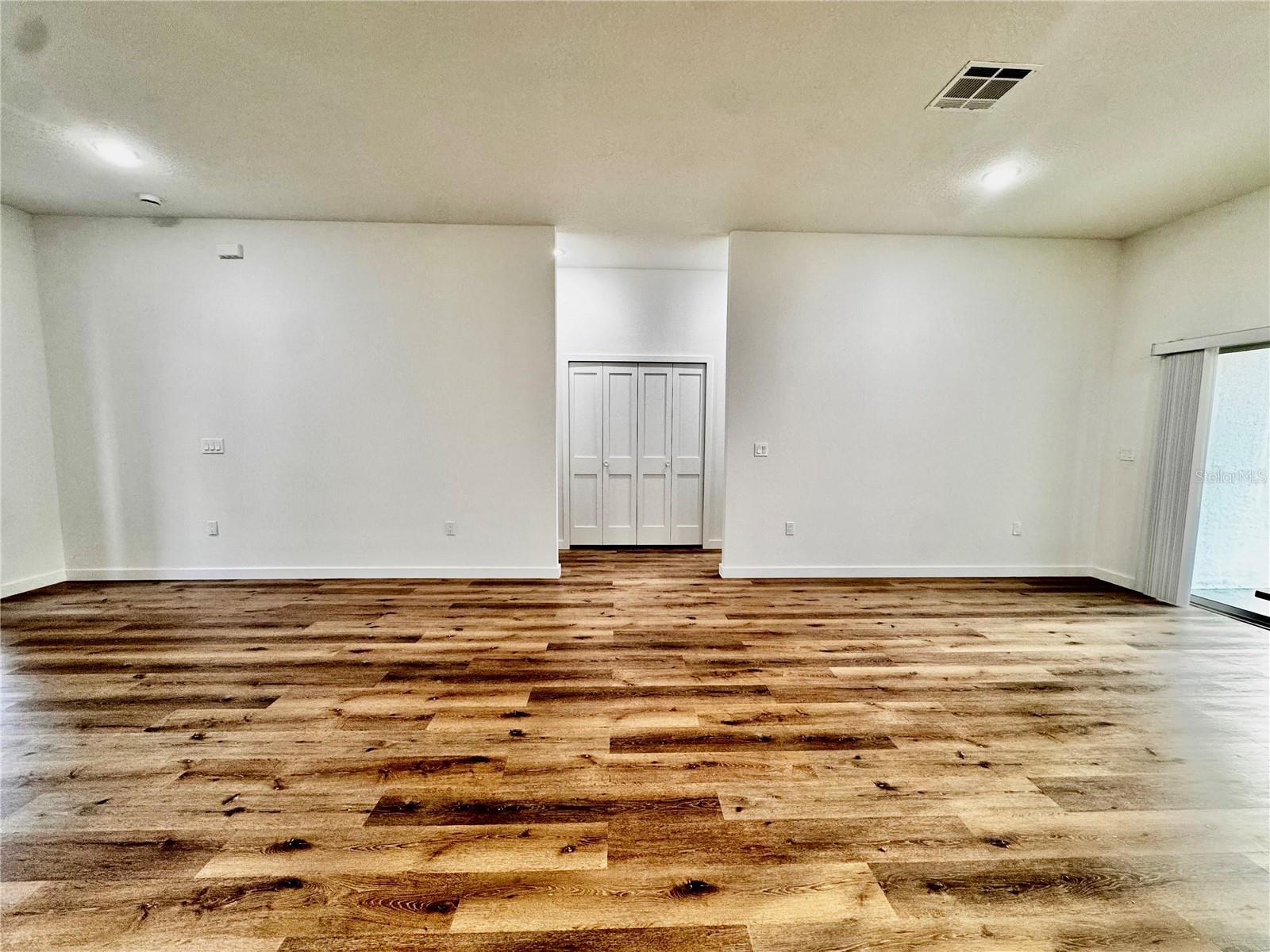 CITRUS SPGS UNIT 09 - Residential