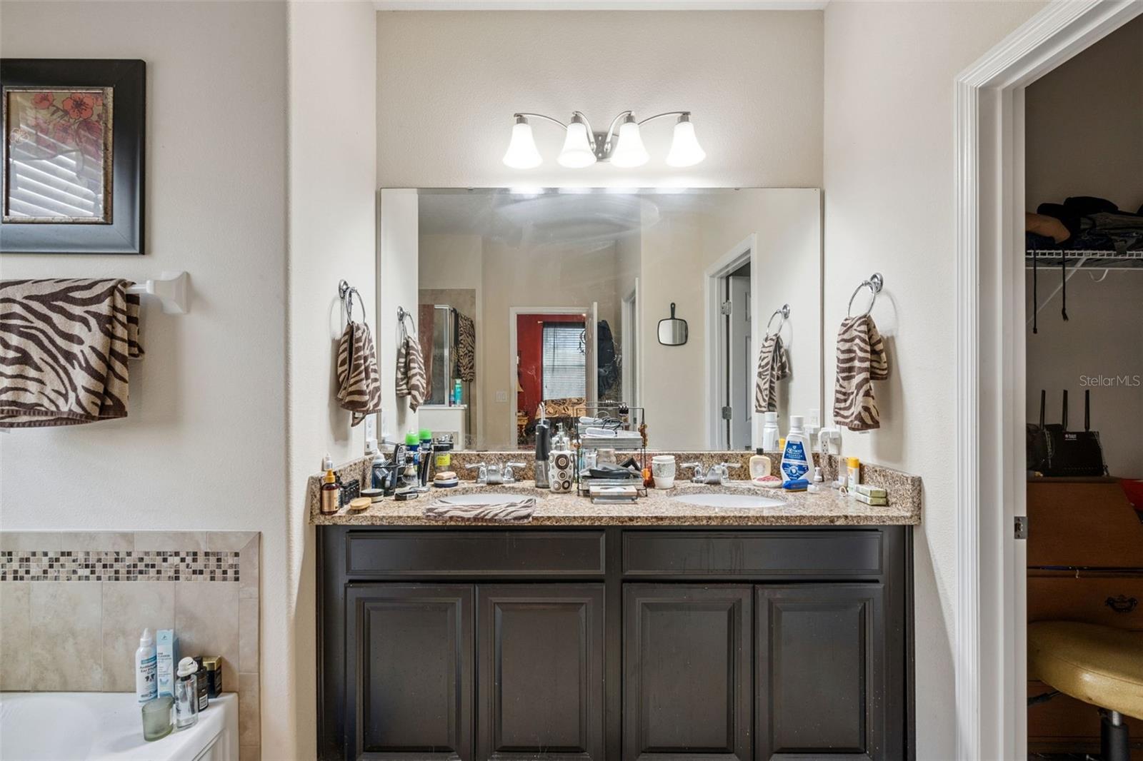 BARRINGTON ESTATES - Residential