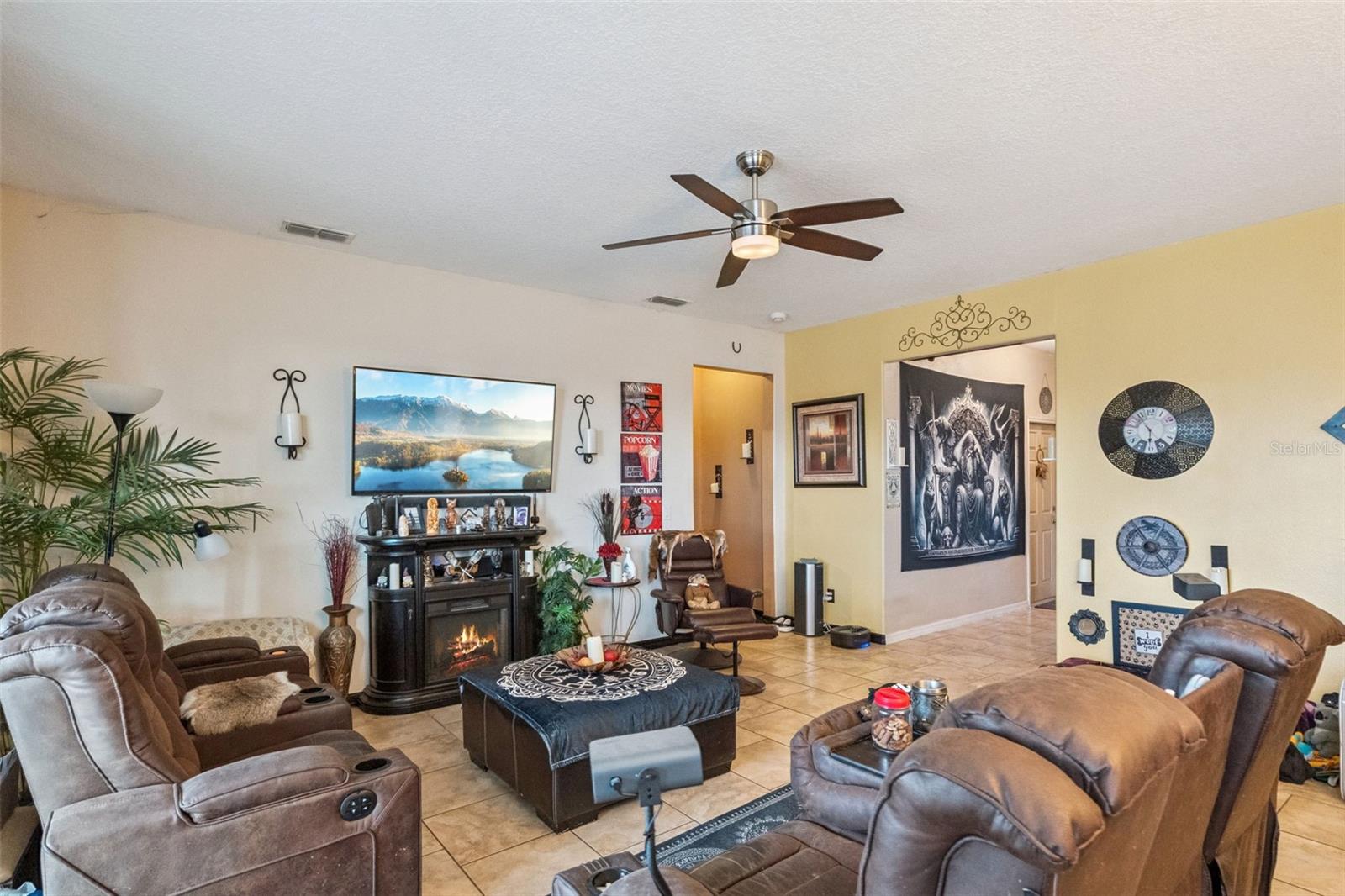 BARRINGTON ESTATES - Residential