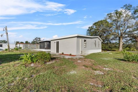 A home in WINTER HAVEN