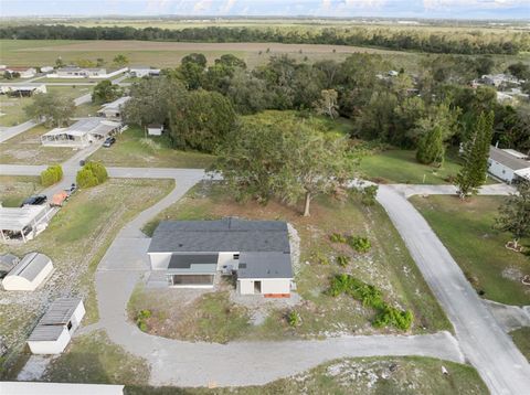 A home in WINTER HAVEN