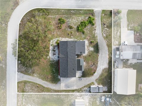 A home in WINTER HAVEN