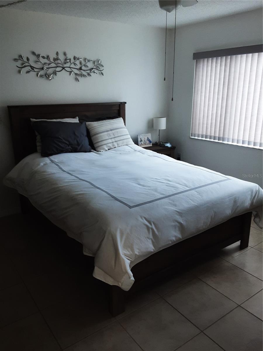 BEACON LAKES CONDO 05 - Residential