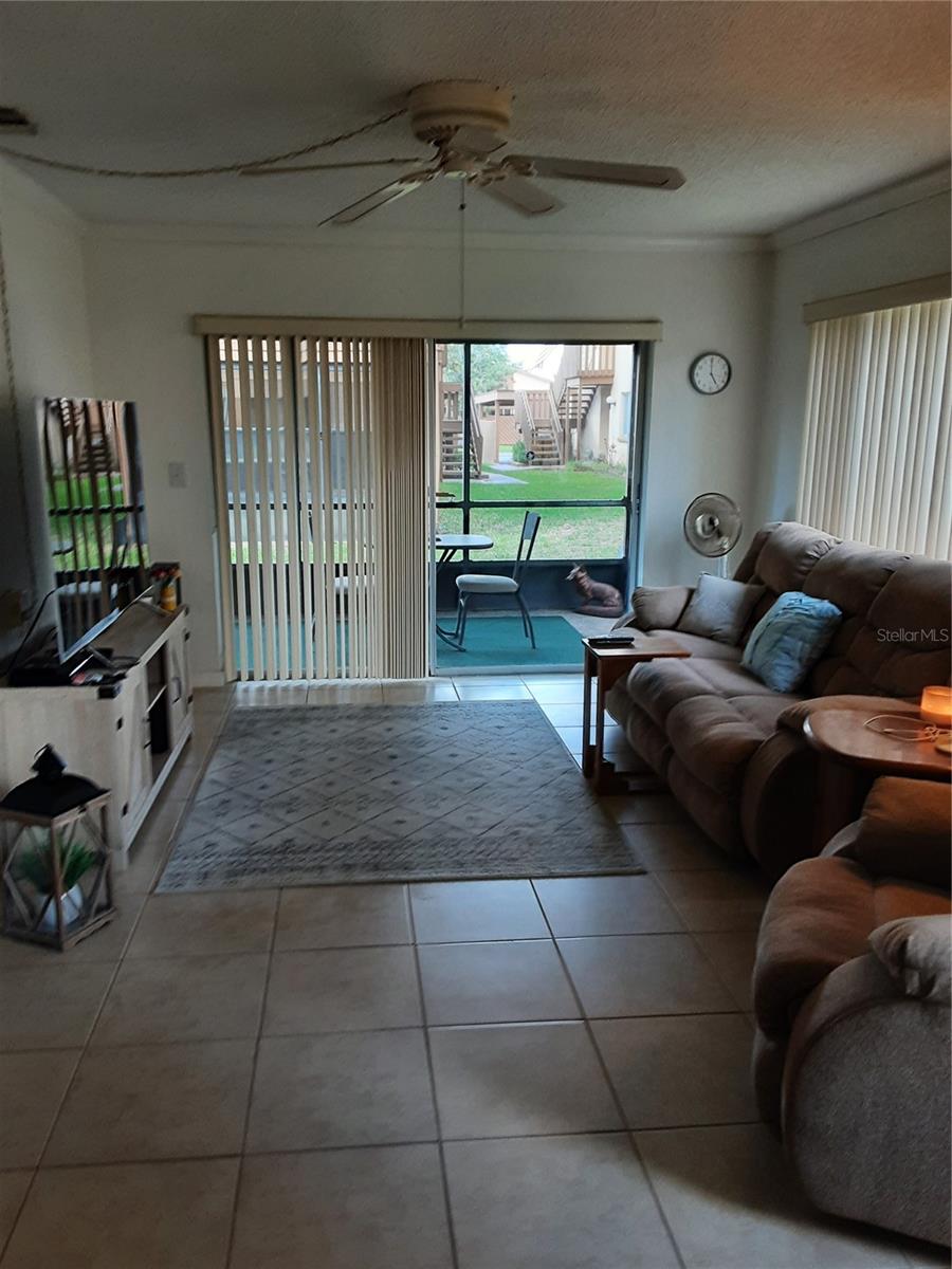 BEACON LAKES CONDO 05 - Residential