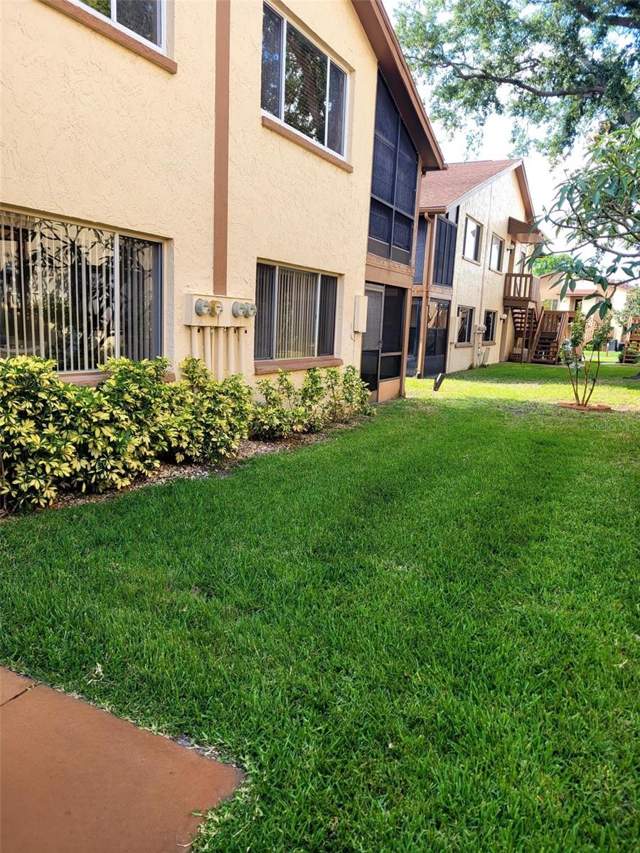 BEACON LAKES CONDO 05 - Residential