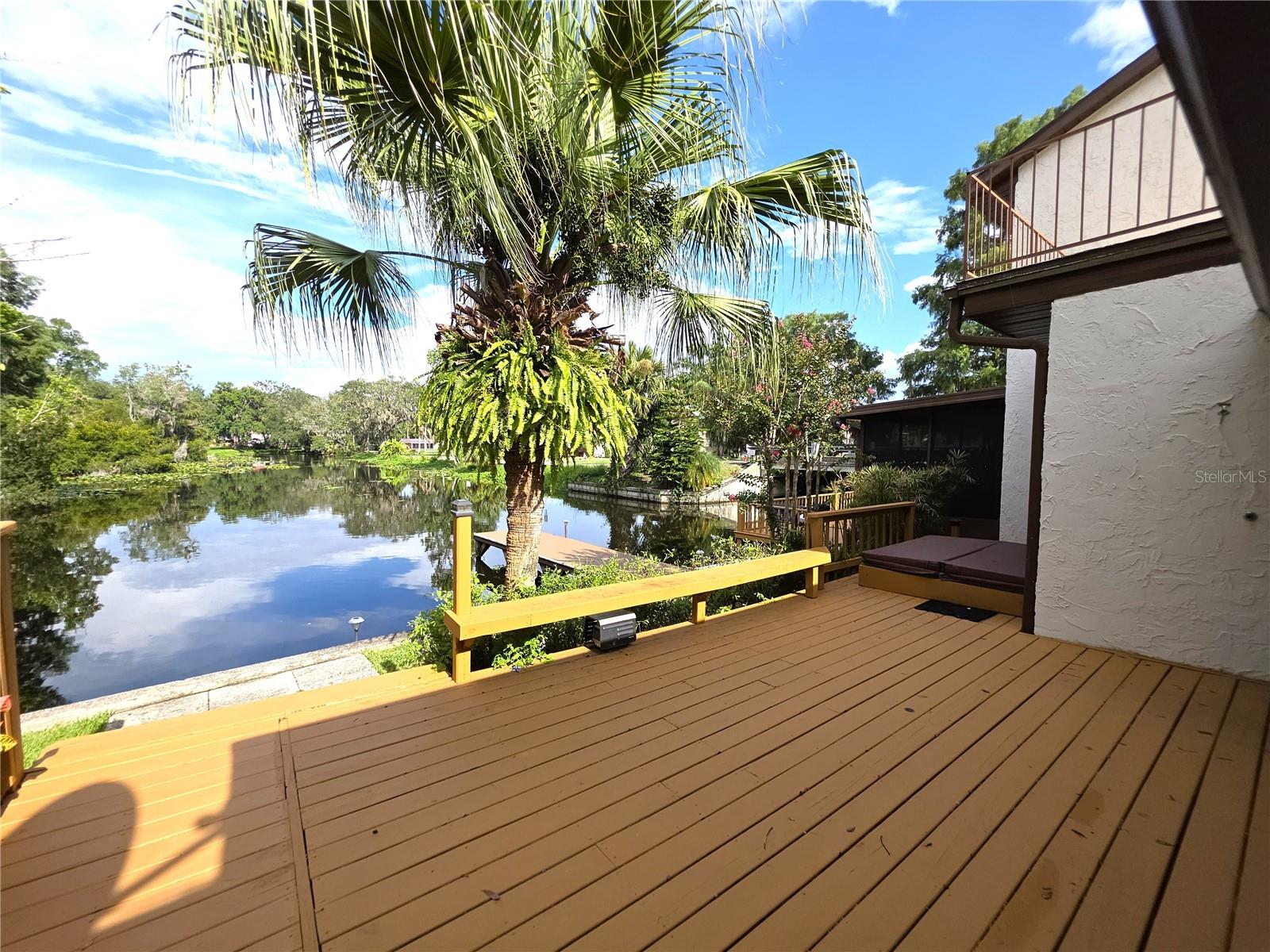 LEESBURG PALM HARBOR SUB - Residential Lease