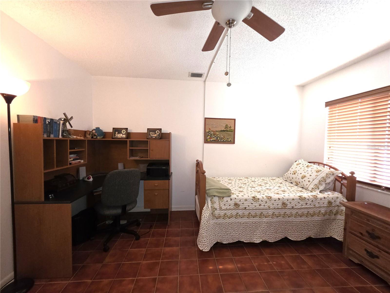 LEESBURG PALM HARBOR SUB - Residential Lease