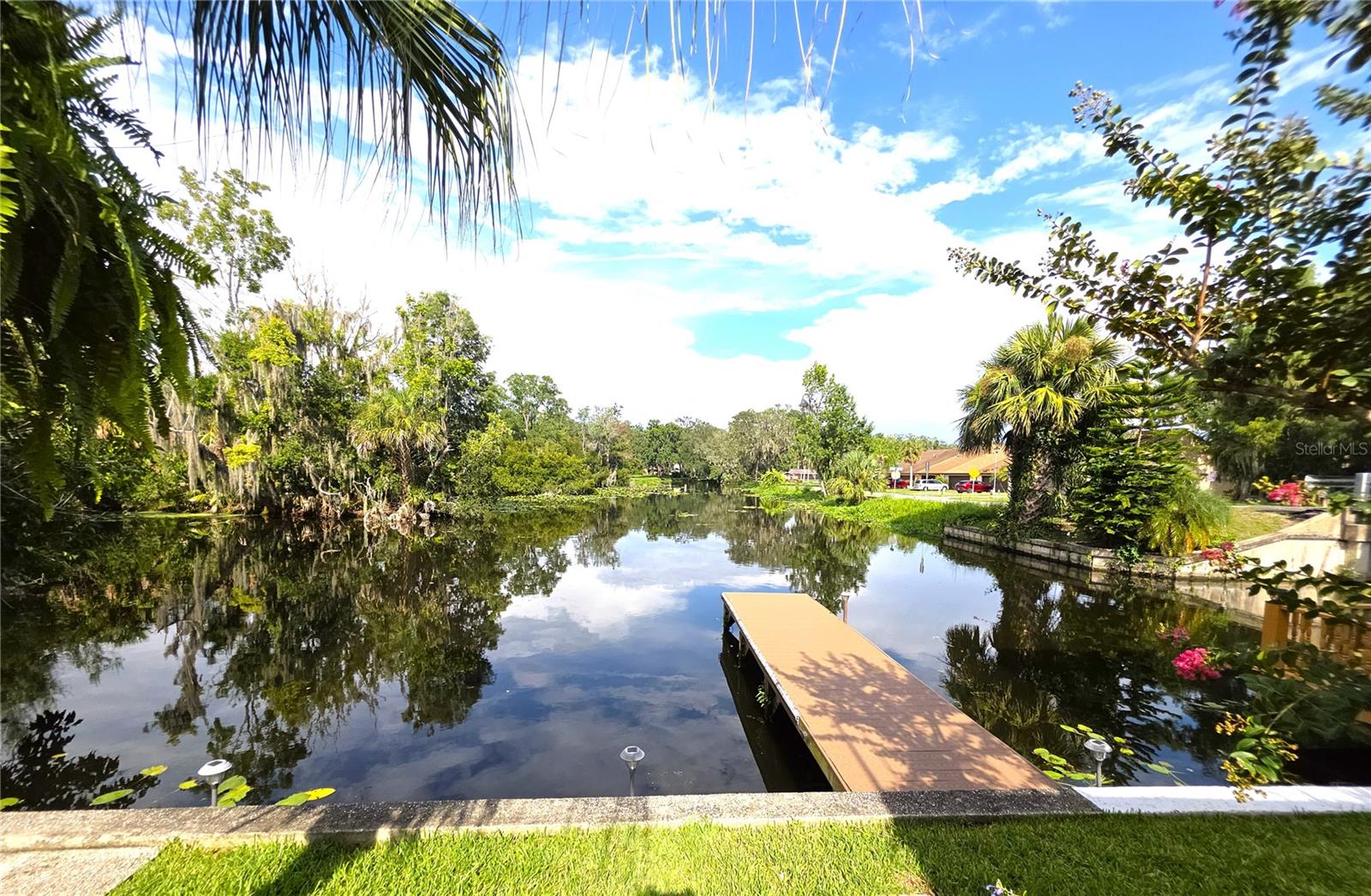 LEESBURG PALM HARBOR SUB - Residential Lease