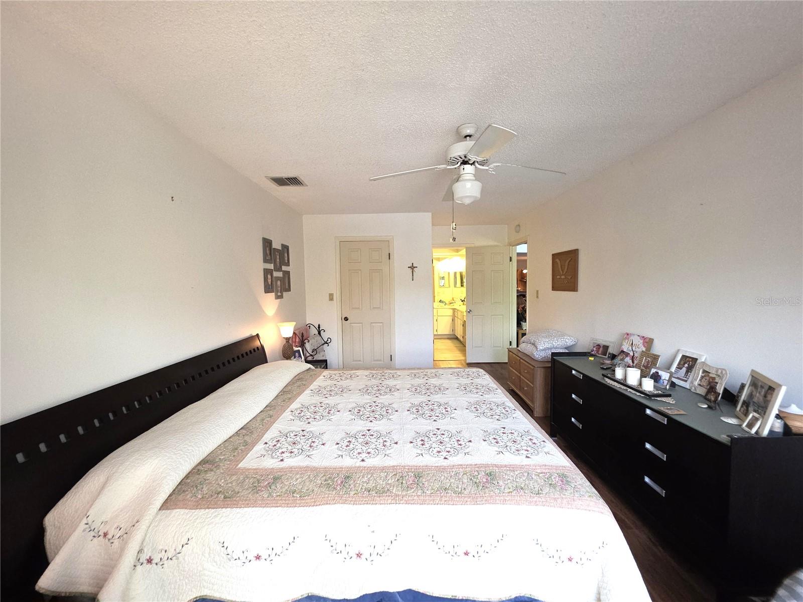 LEESBURG PALM HARBOR SUB - Residential Lease